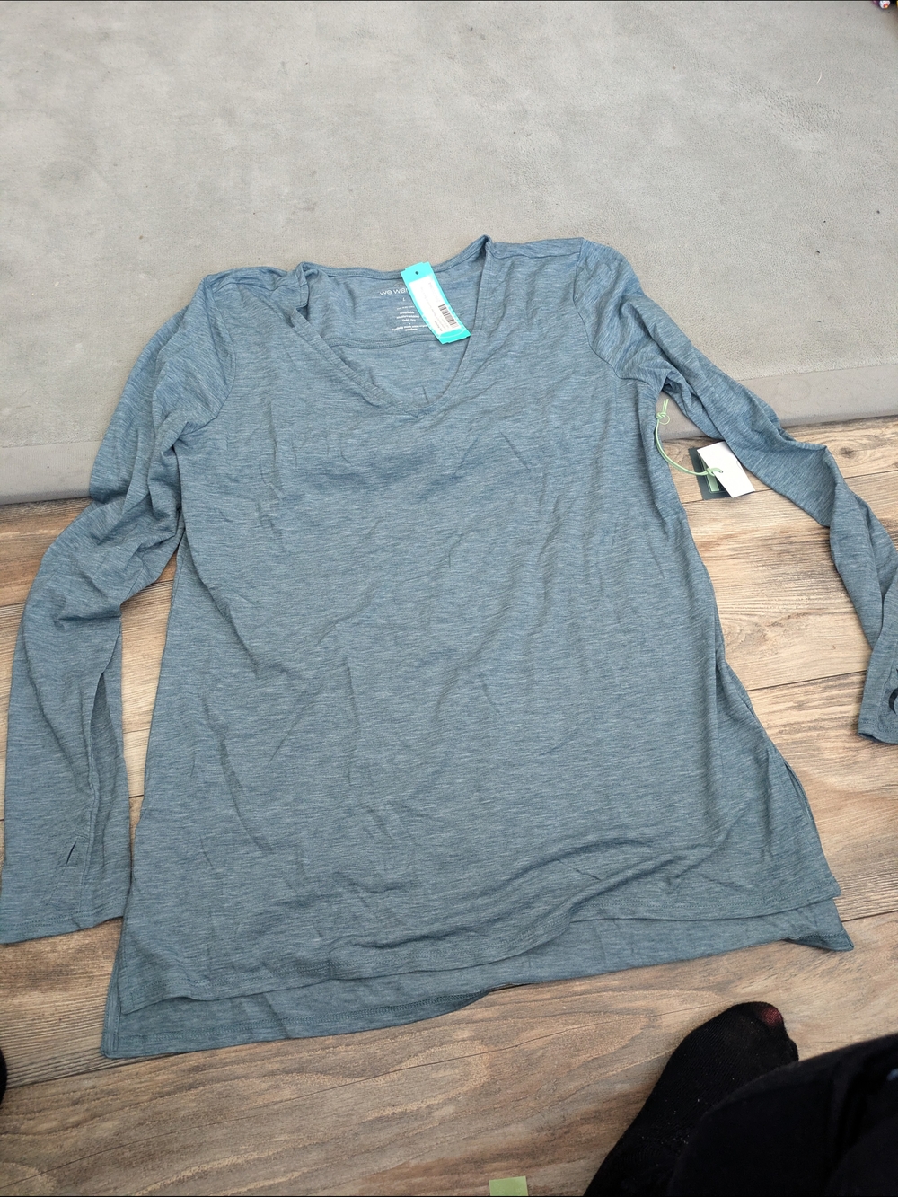 We Wander Heathered Teal V-Neck Long Sleeve Tee - Picture 3 of 5